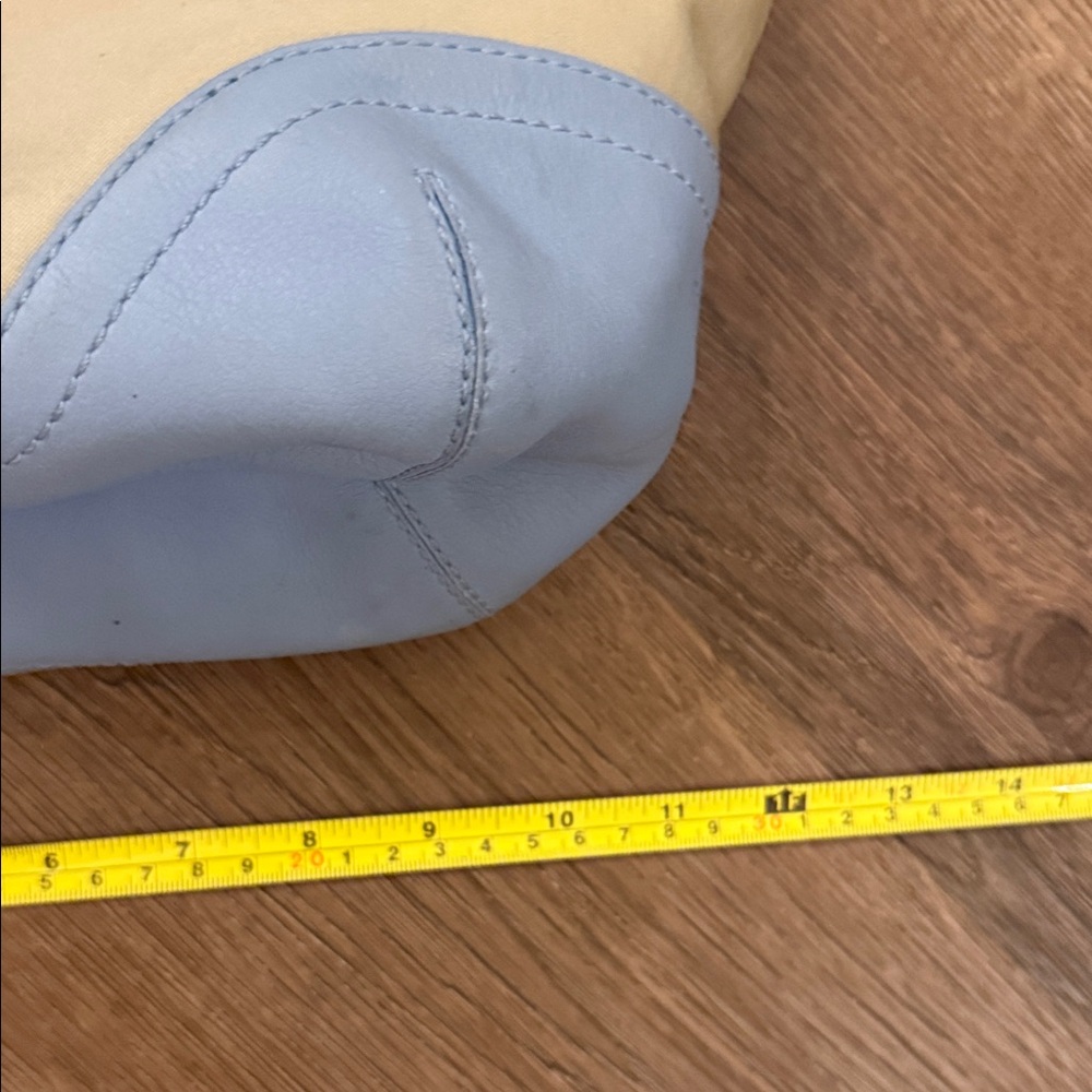 Coach SoHo Tan and Blue Canvas and Leather Shoulder Bag - Picture 5 of 10